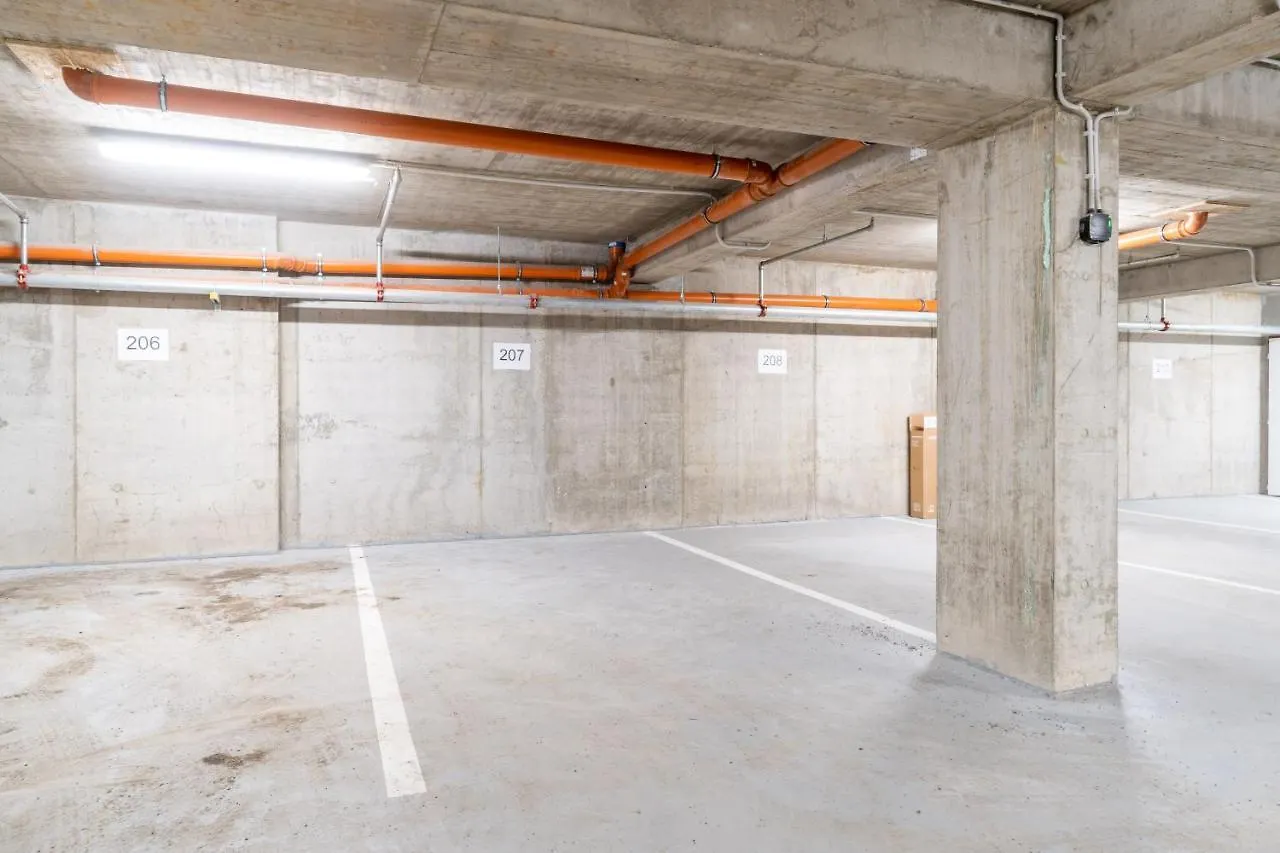 Brand New Two Room Apartment #34 With Free Secure Parking In The Center Prague